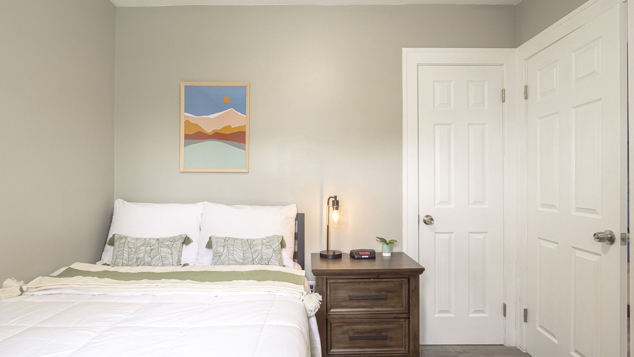 Photo of Bedroom in Hazel Park