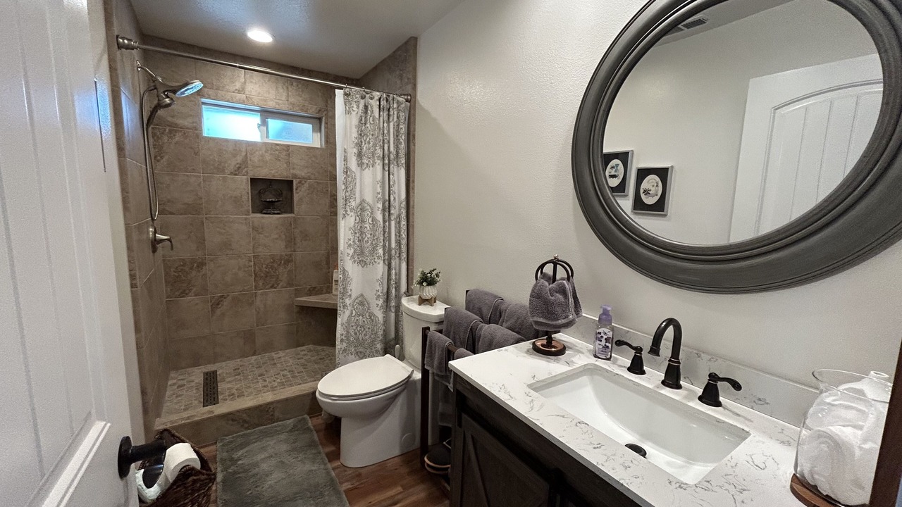 Photo of Bathroom in Mariposa