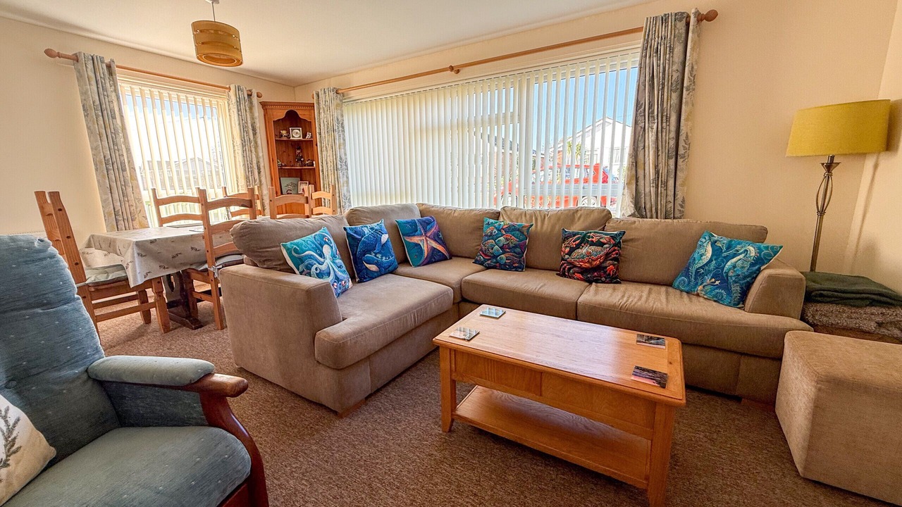 Photo of Livingroom in Nettlestone