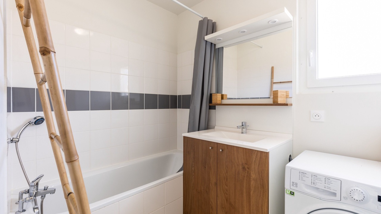 Photo of Bathroom in Parentis-en-Born