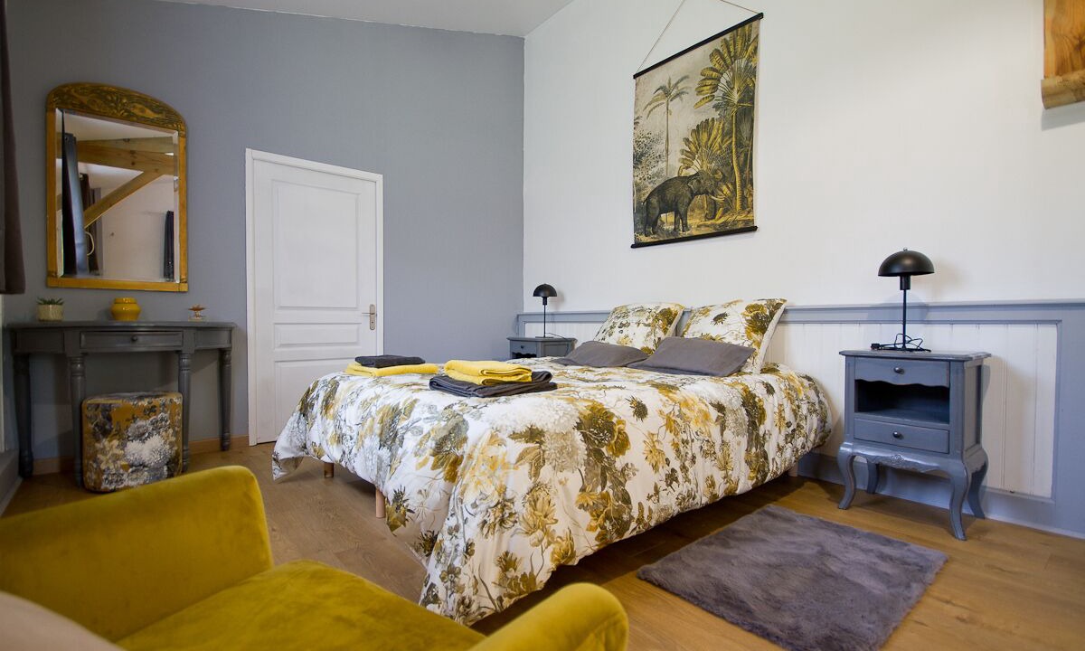 Photo of Bedroom in Noaillan