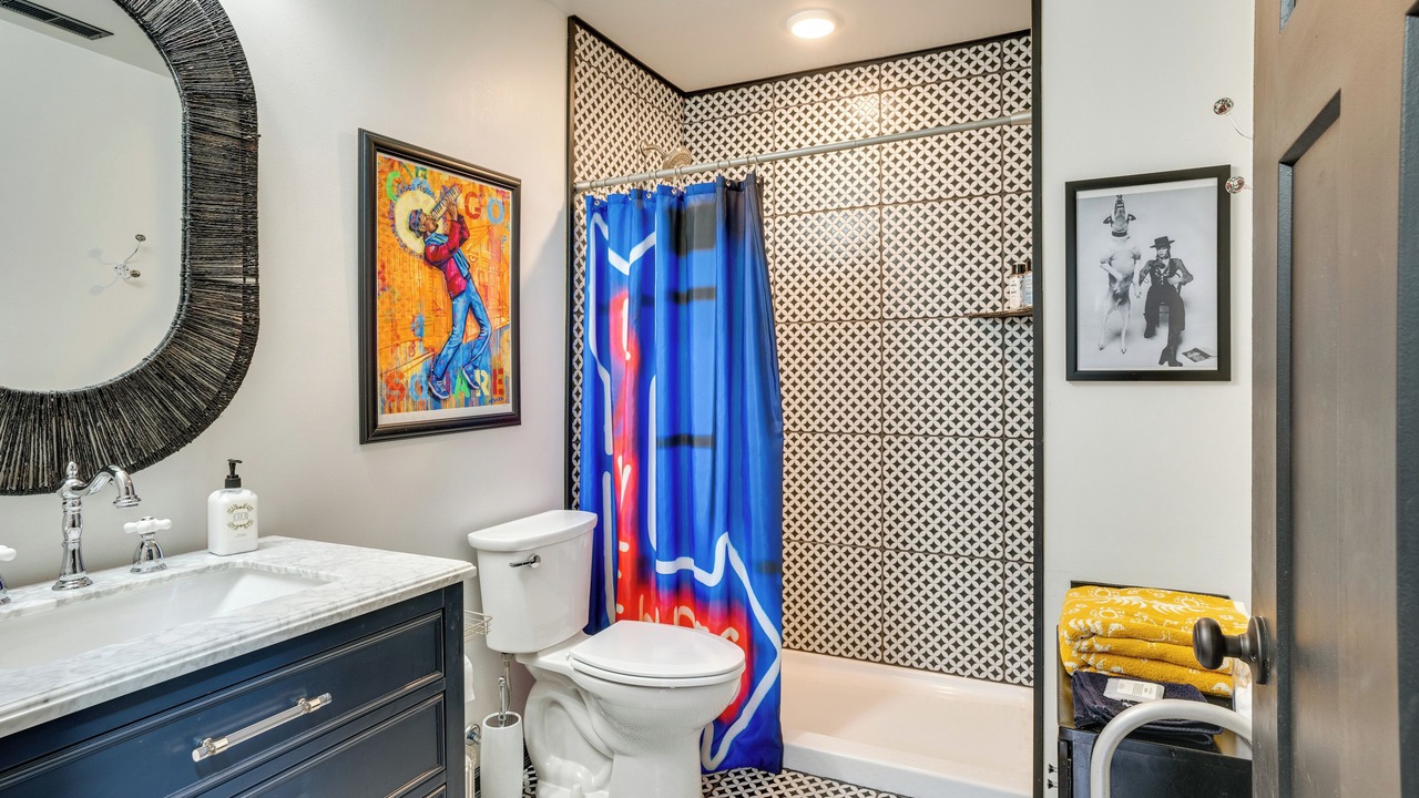 Photo of Bathroom in Cherokee Triangle