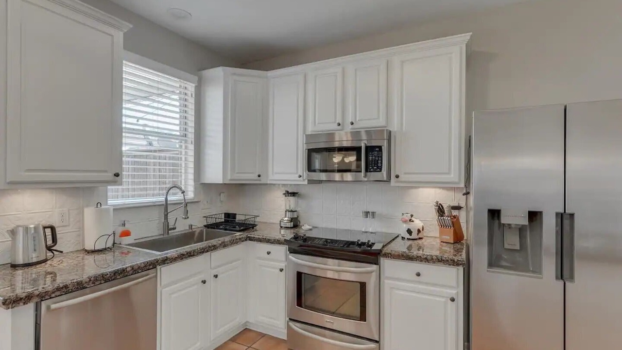 Photo of Kitchen in Far North Dallas