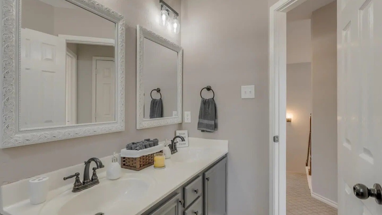 Photo of Bathroom in Far North Dallas