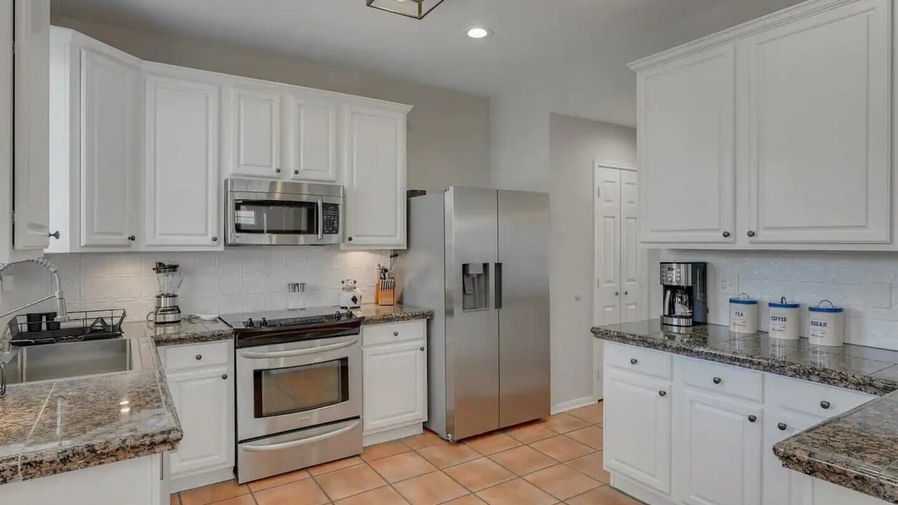 Photo of Kitchen in Far North Dallas