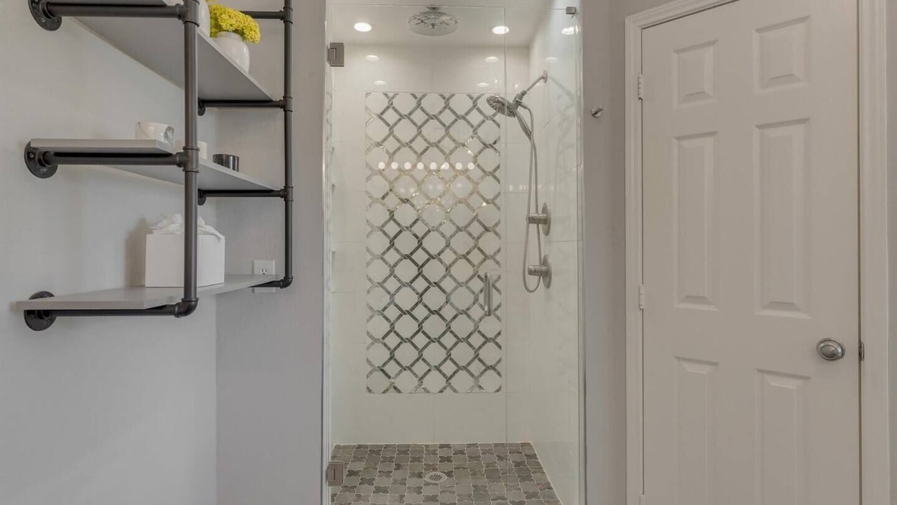 Photo of Bathroom in Far North Dallas