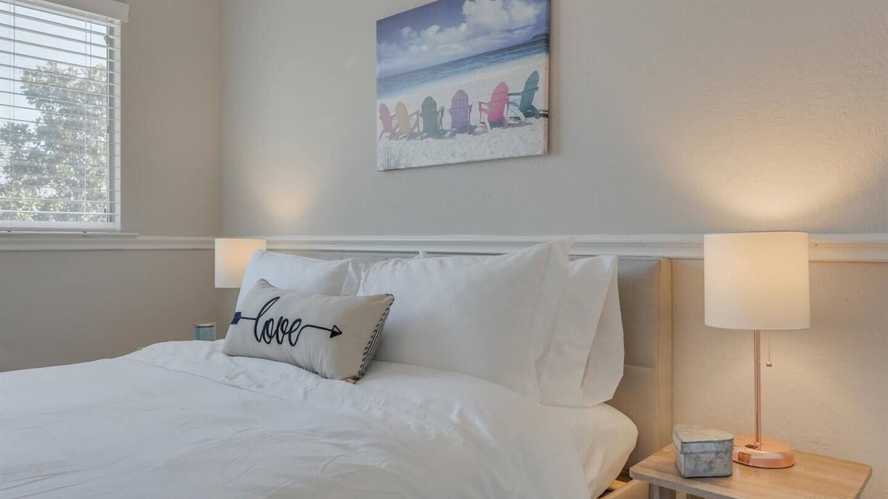 Photo of Bedroom in Far North Dallas