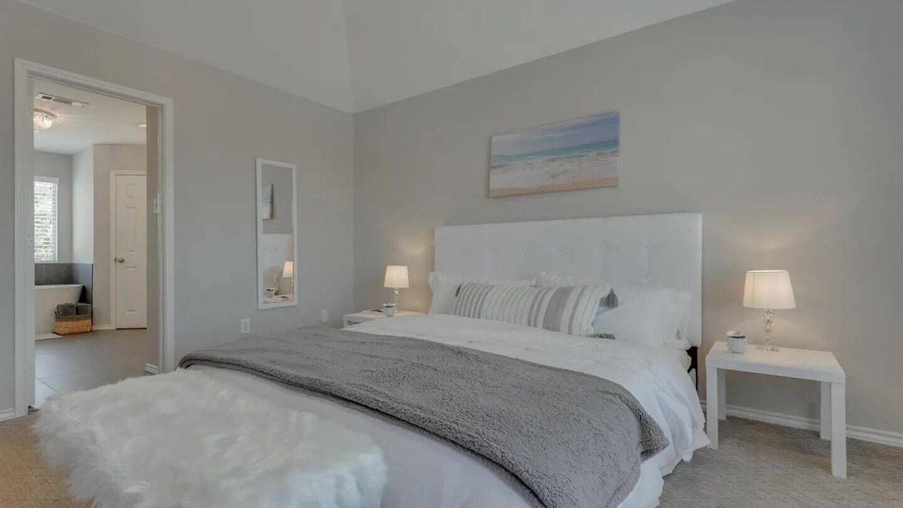 Photo of Bedroom in Far North Dallas