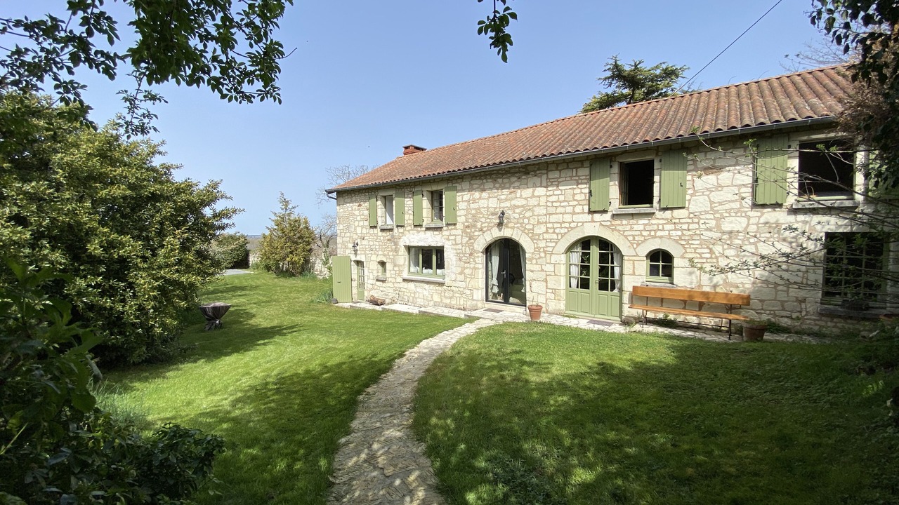 Photo of Outdoor in Berrie