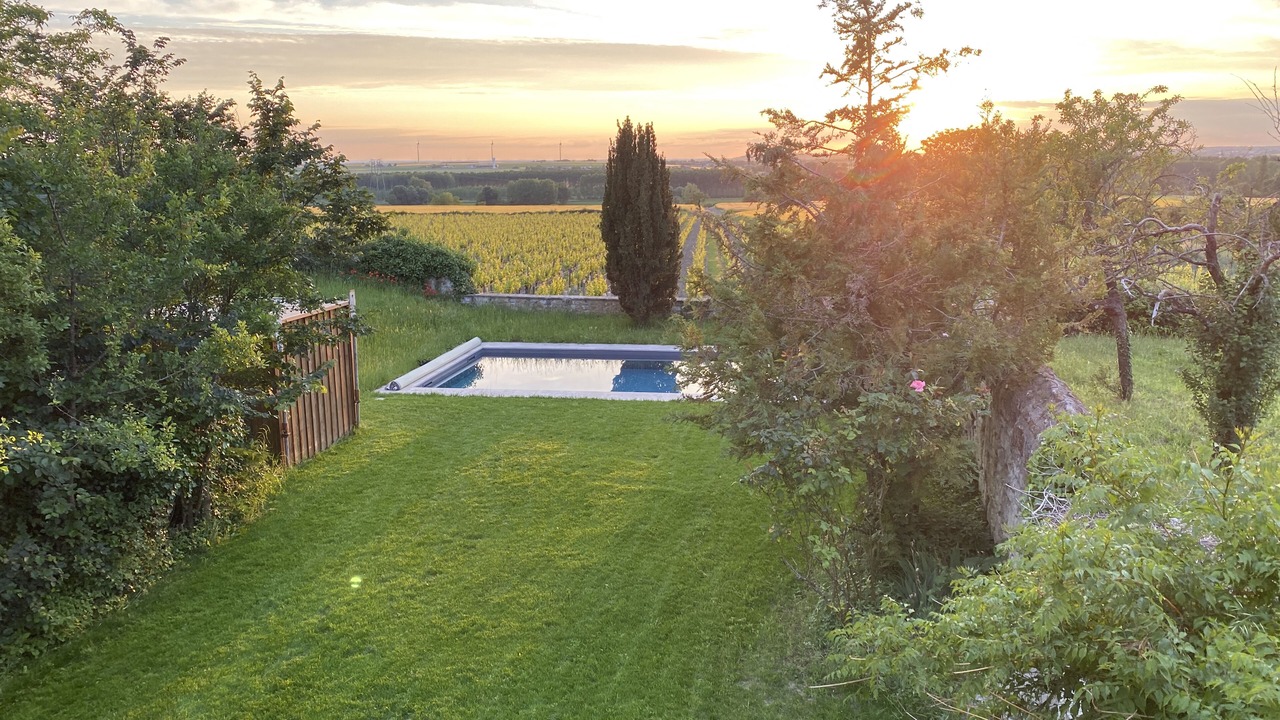Photo of Outdoor in Berrie
