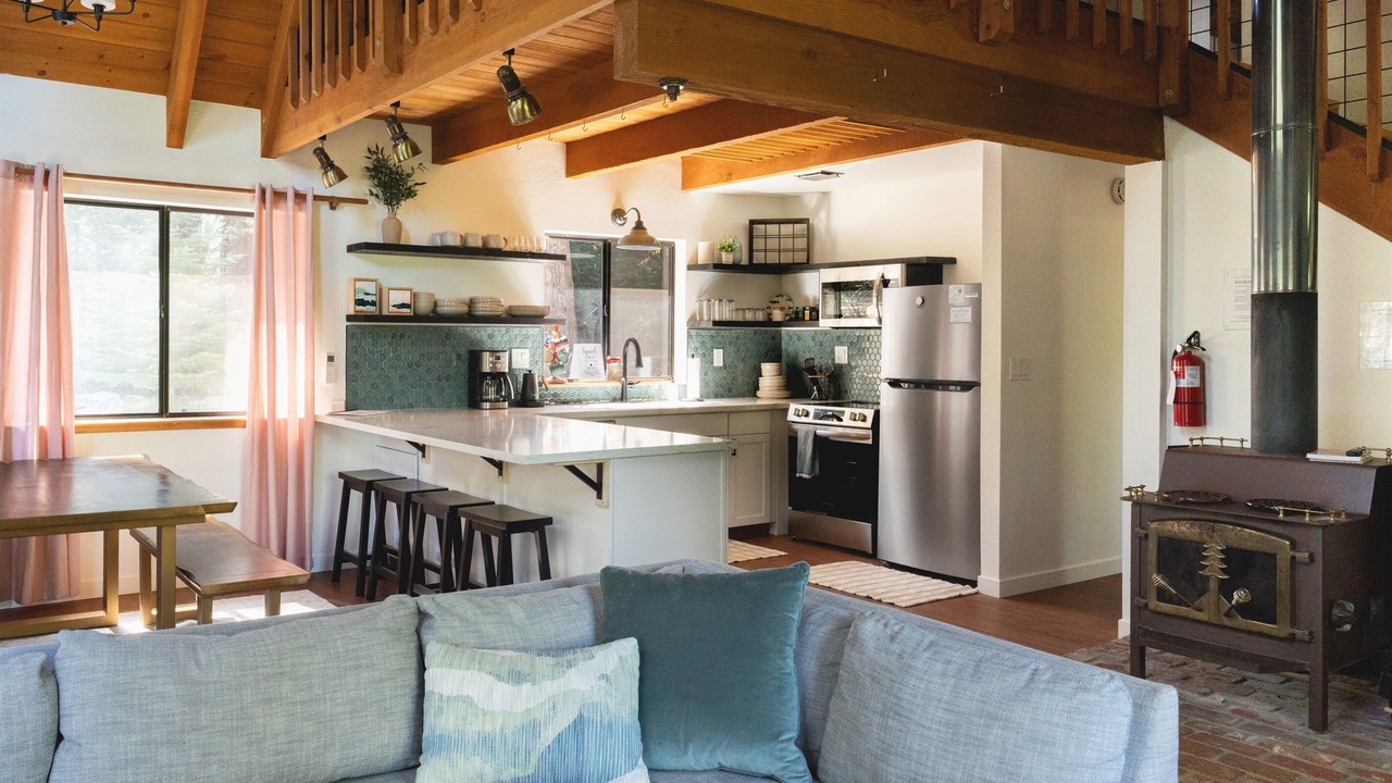 Photo of Livingroom in Fish Camp