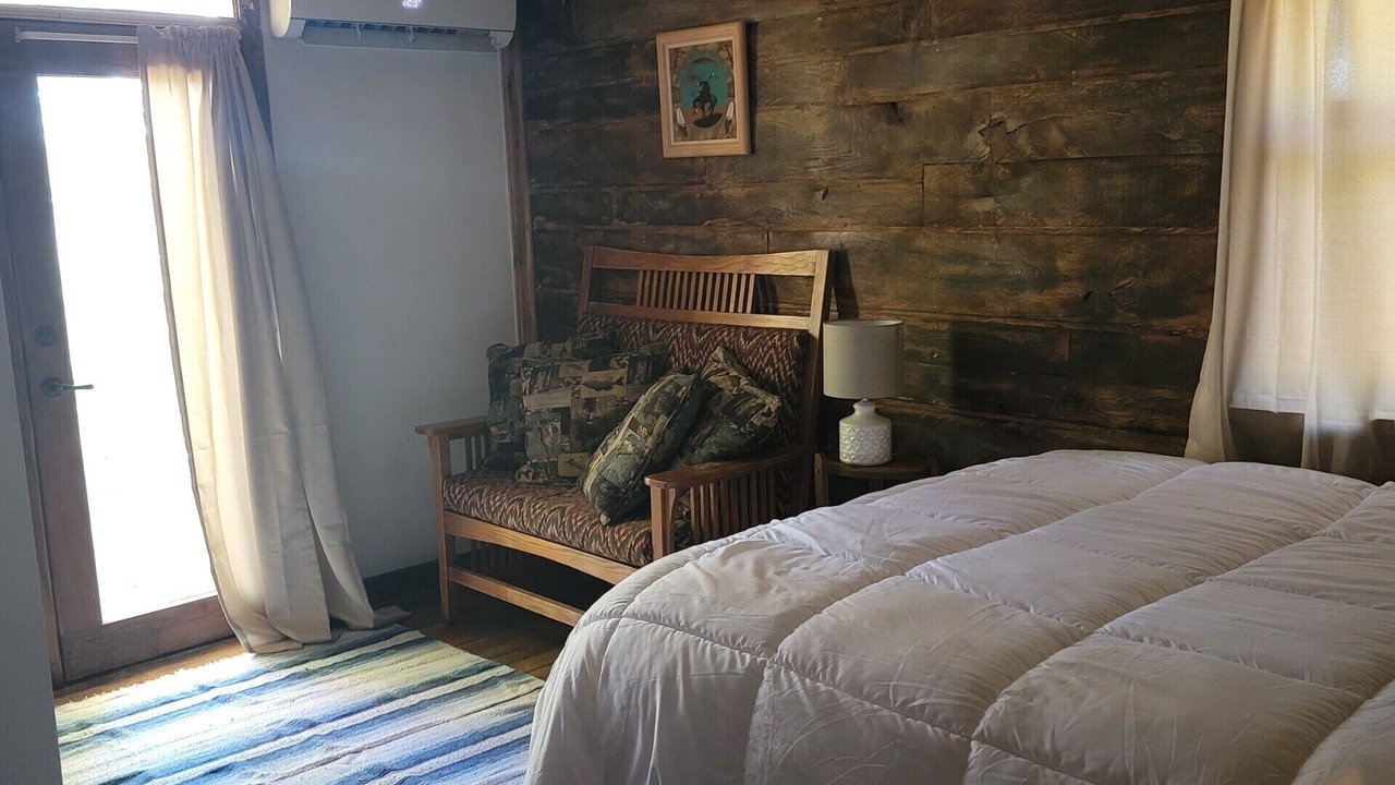Photo of Bedroom in Huntsville