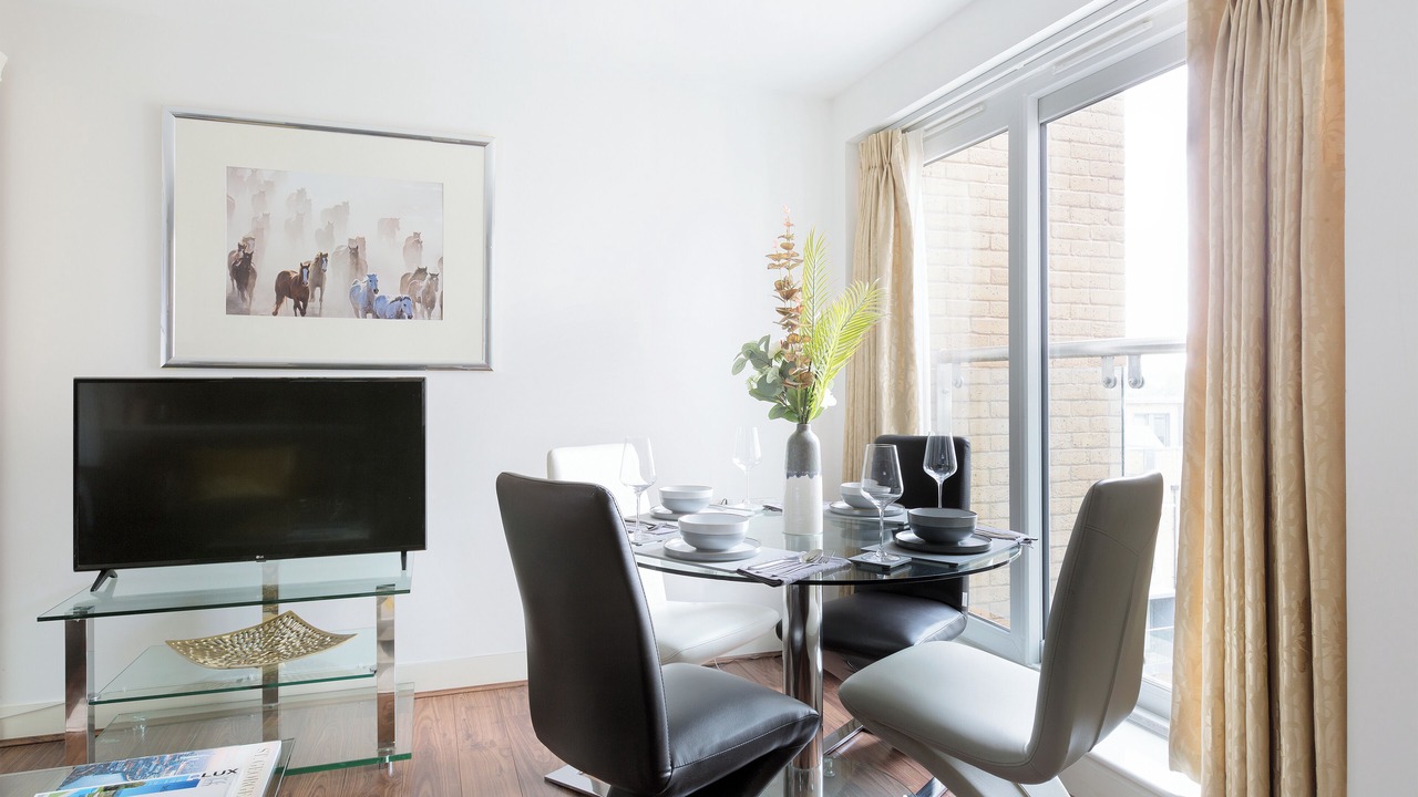 Photo of Livingroom in Acton