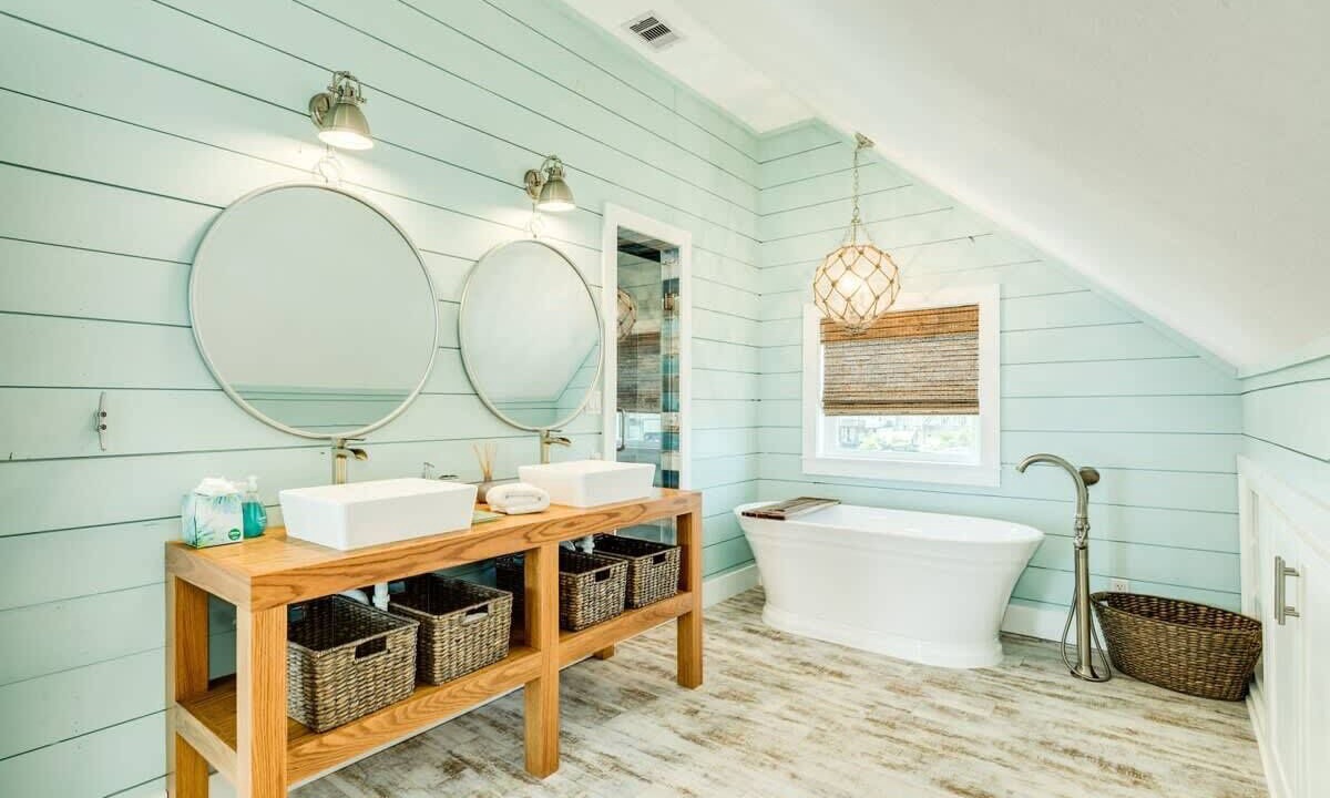 Photo of Bathroom in Terramar Beach