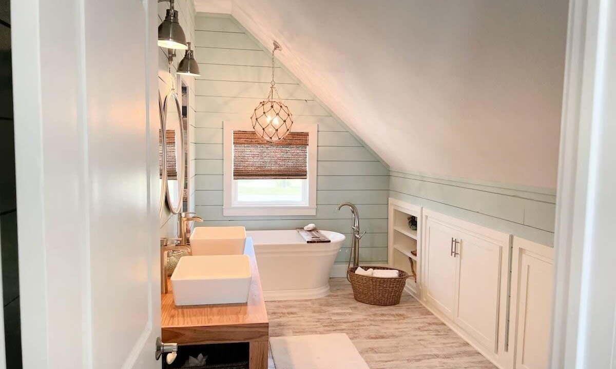 Photo of Bathroom in Terramar Beach