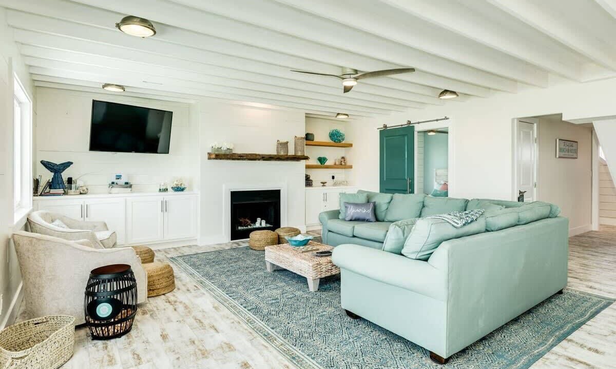 Photo of Livingroom in Terramar Beach