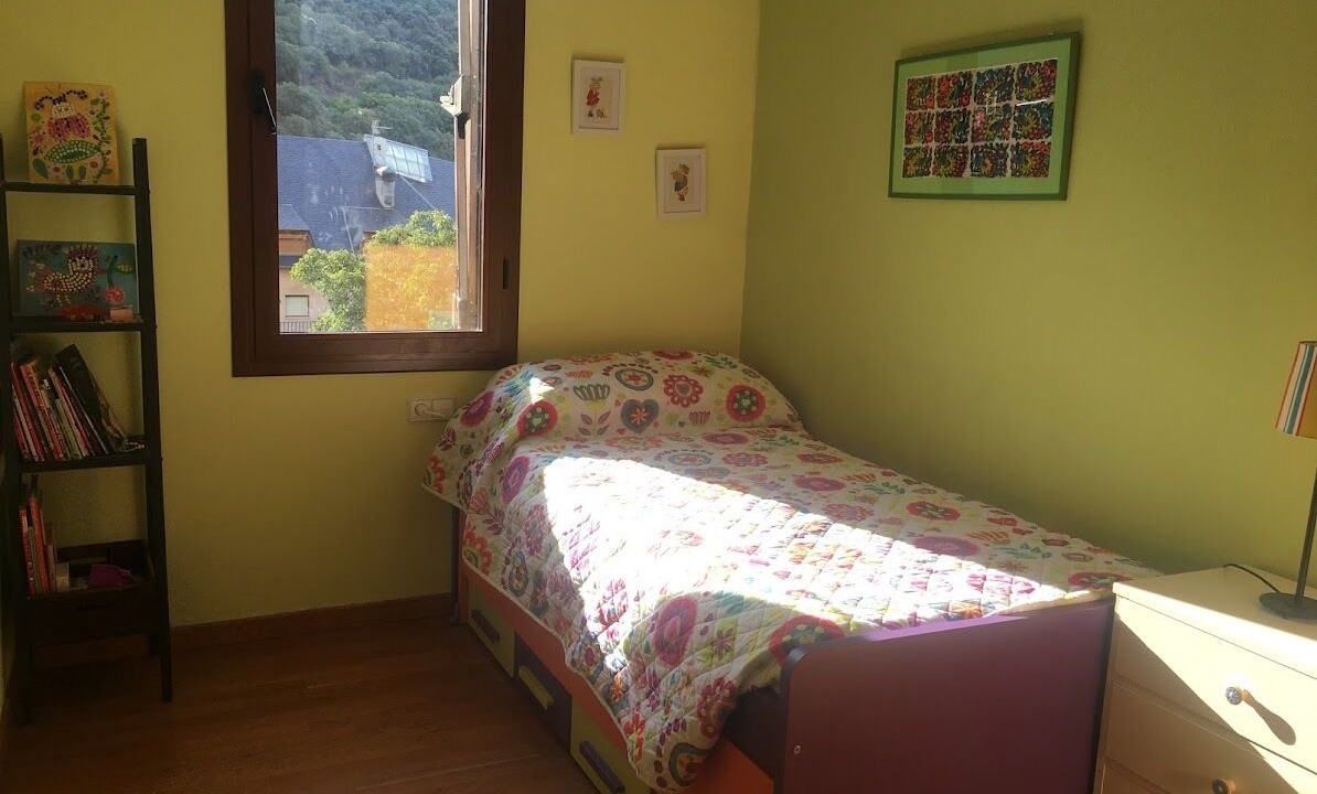 Photo of Bedroom in Sort