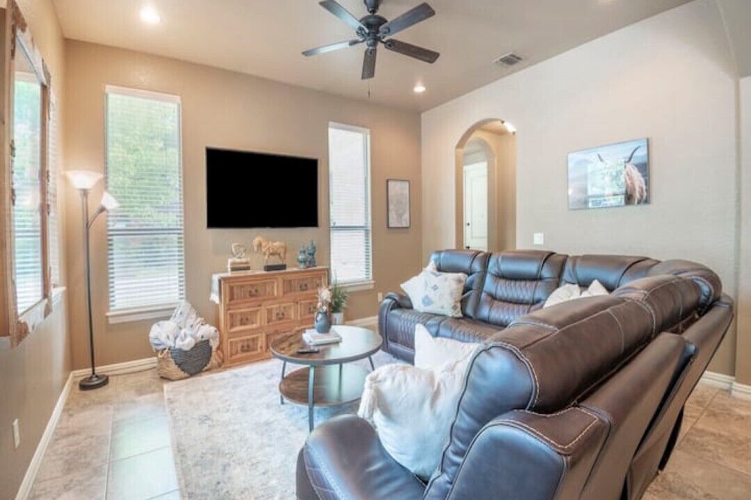 Photo of Livingroom in Denton