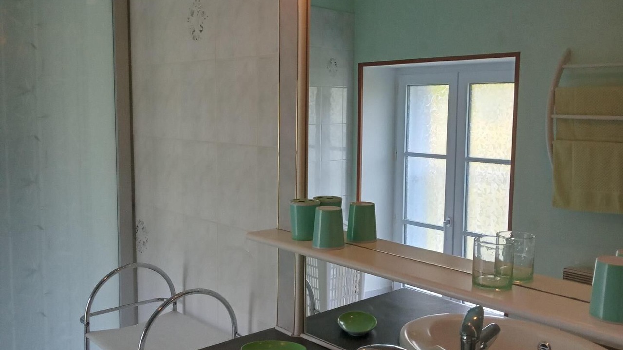 Photo of Bathroom in Crasville