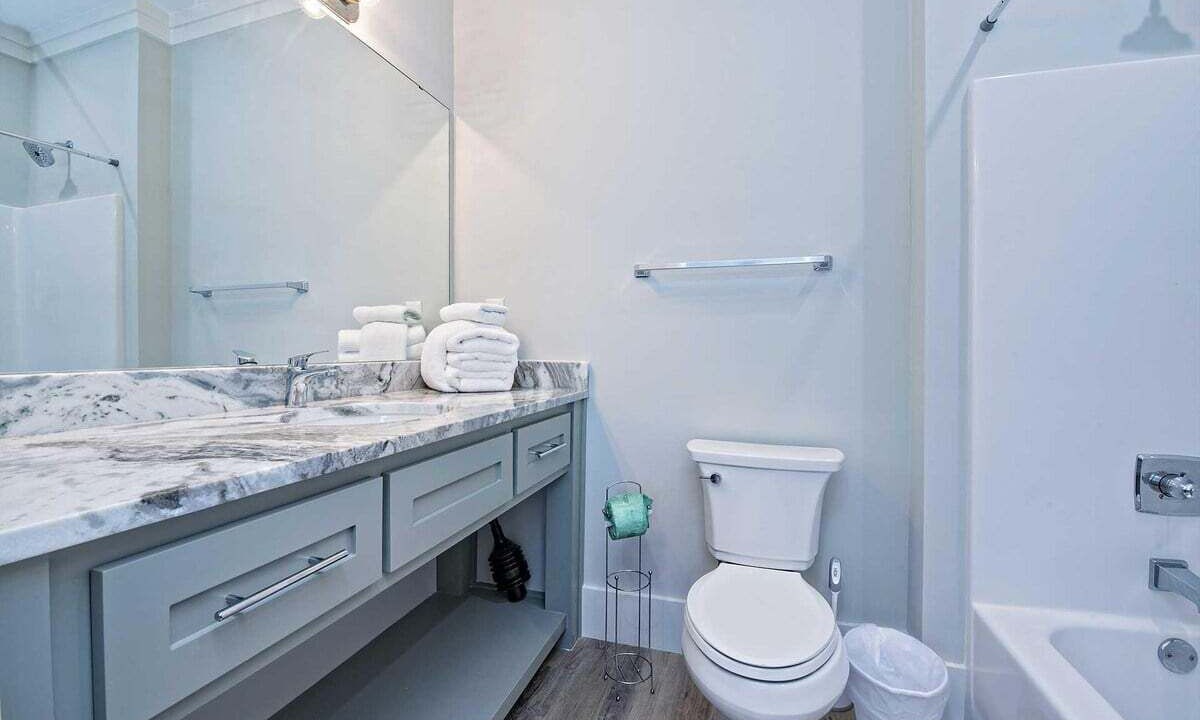 Photo of Bathroom in Southpointe