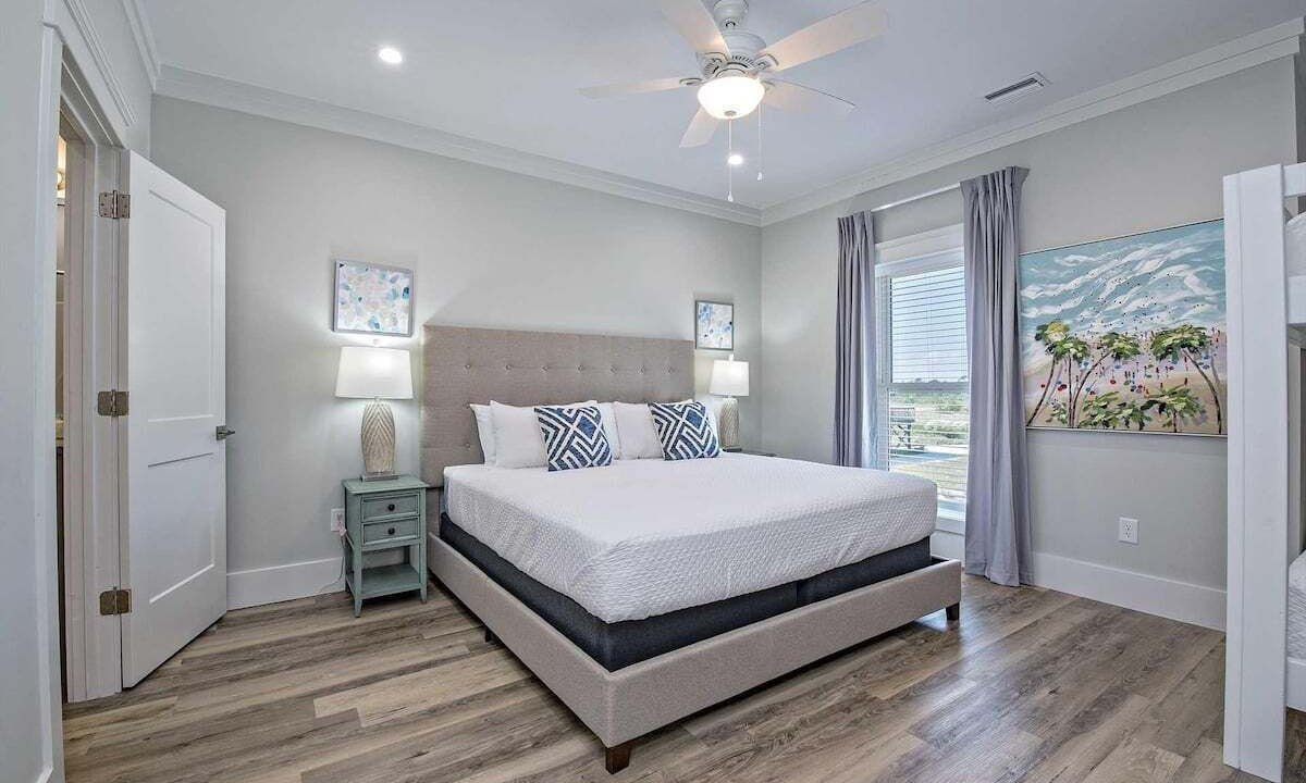 Photo of Bedroom in Southpointe