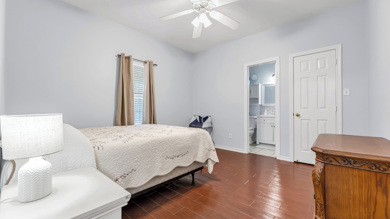 Photo of Bedroom in College Station