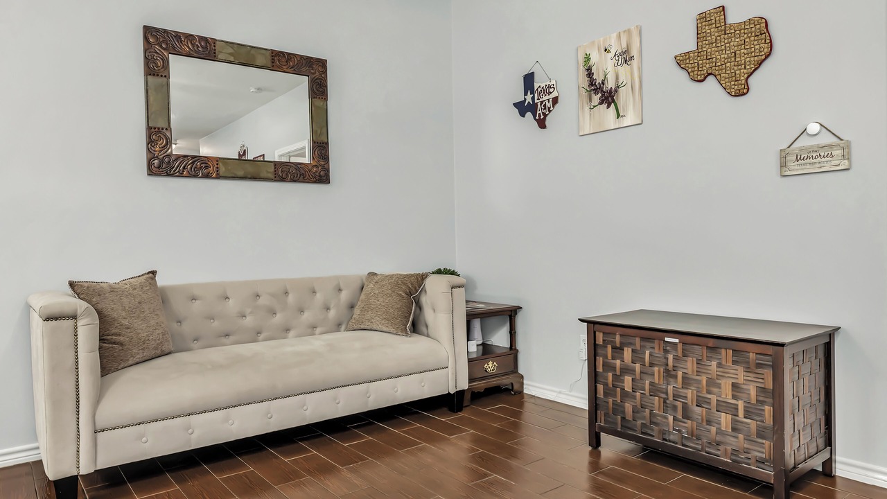 Photo of Livingroom in College Station