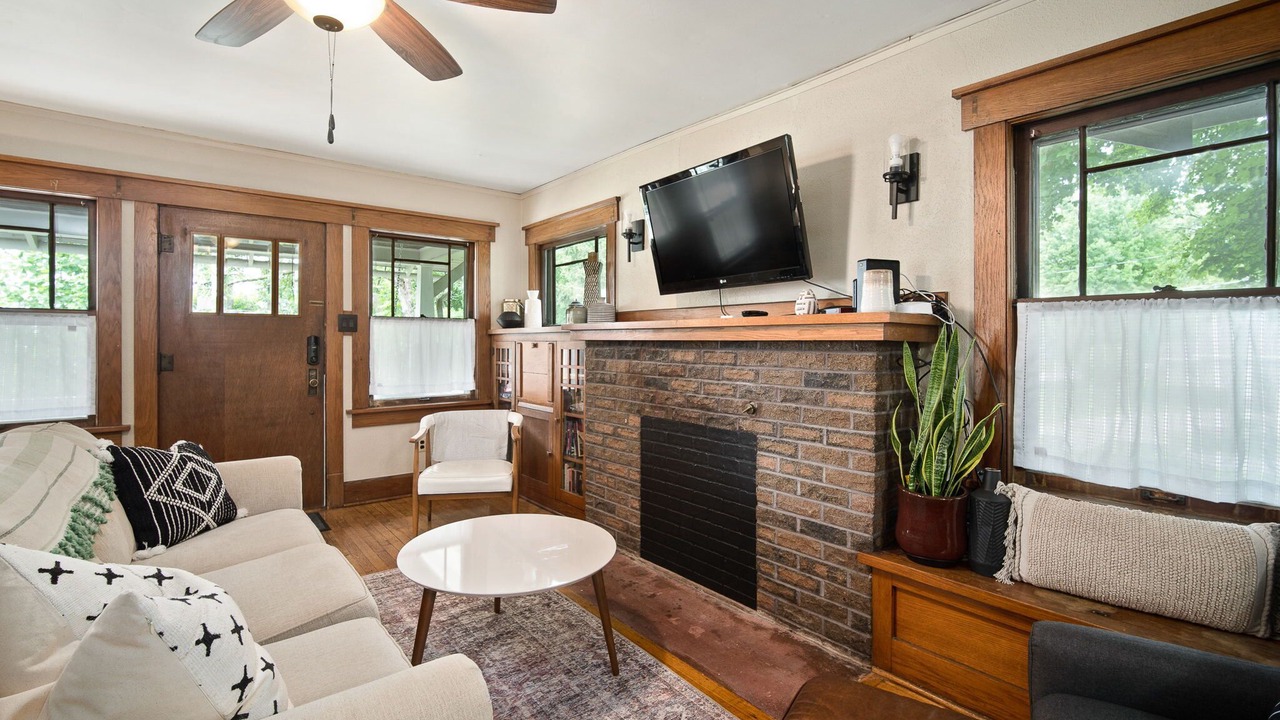 Photo of Livingroom in Des Moines