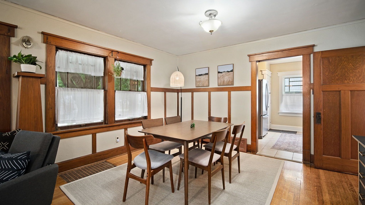 Photo of Bedroom in Des Moines