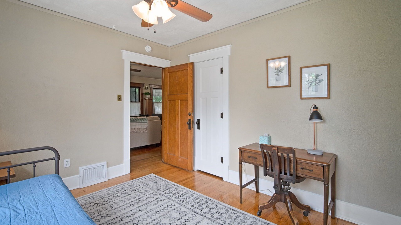 Photo of Bedroom in Des Moines