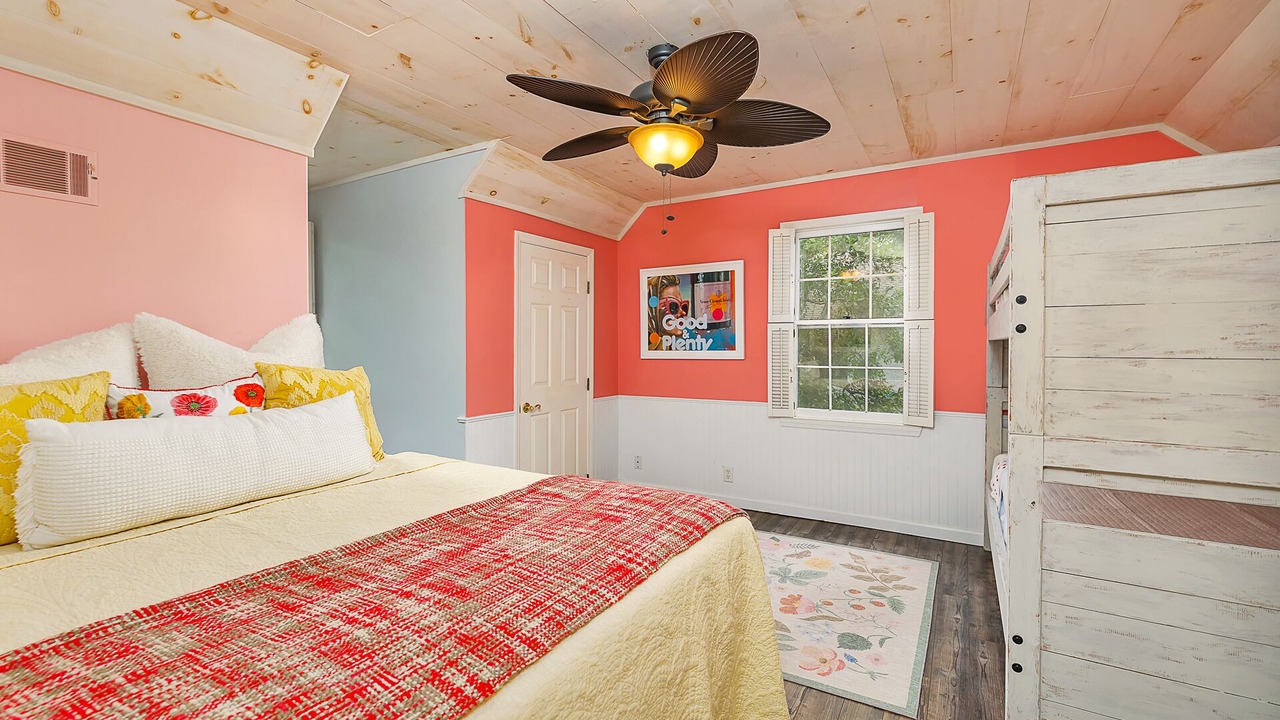 Photo of Bedroom in Saint Simons Heights