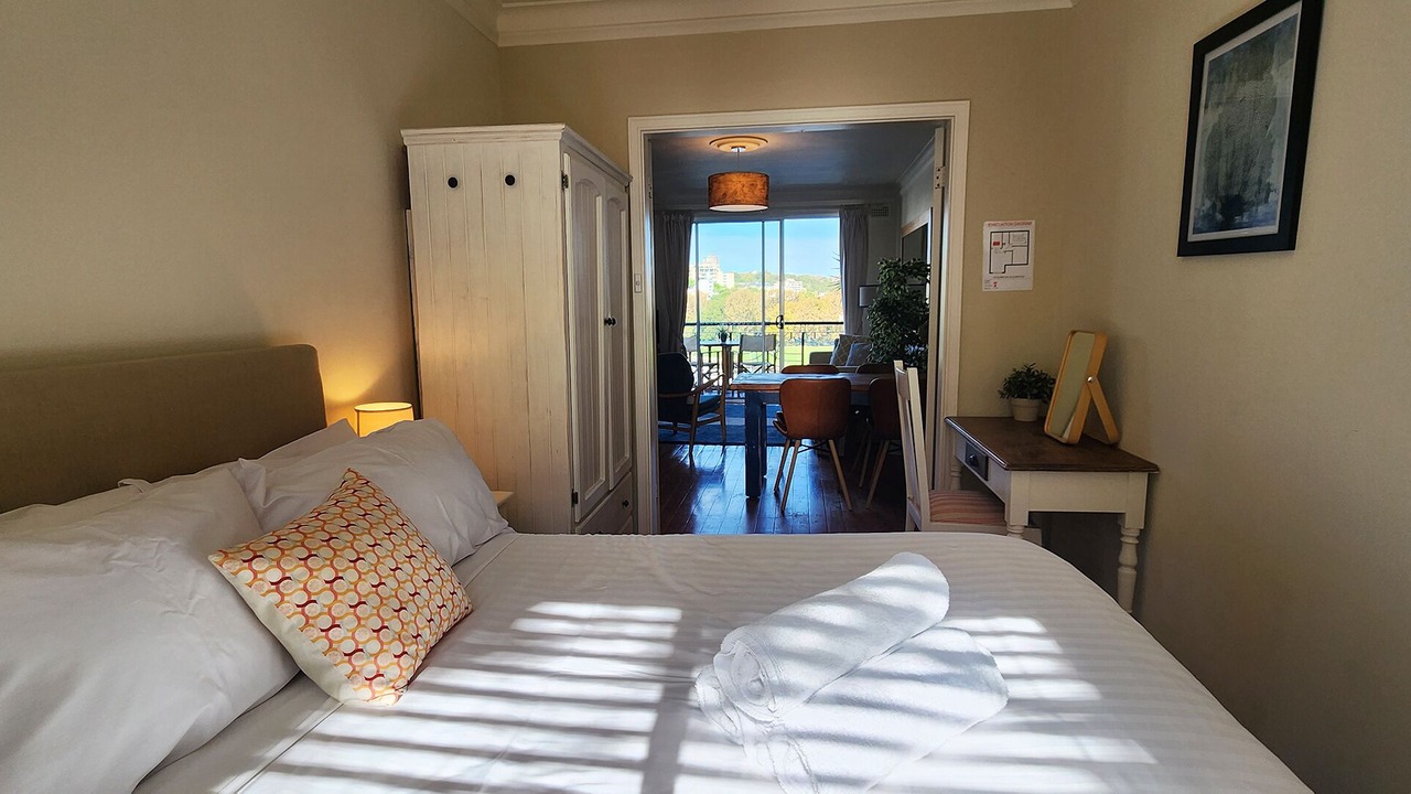 Photo of Others in Elizabeth Bay