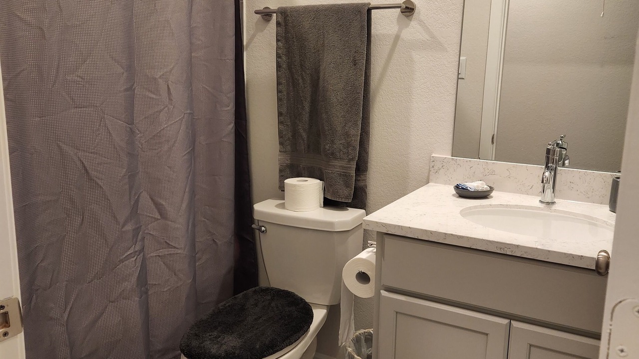 Photo of Bathroom in Clodine
