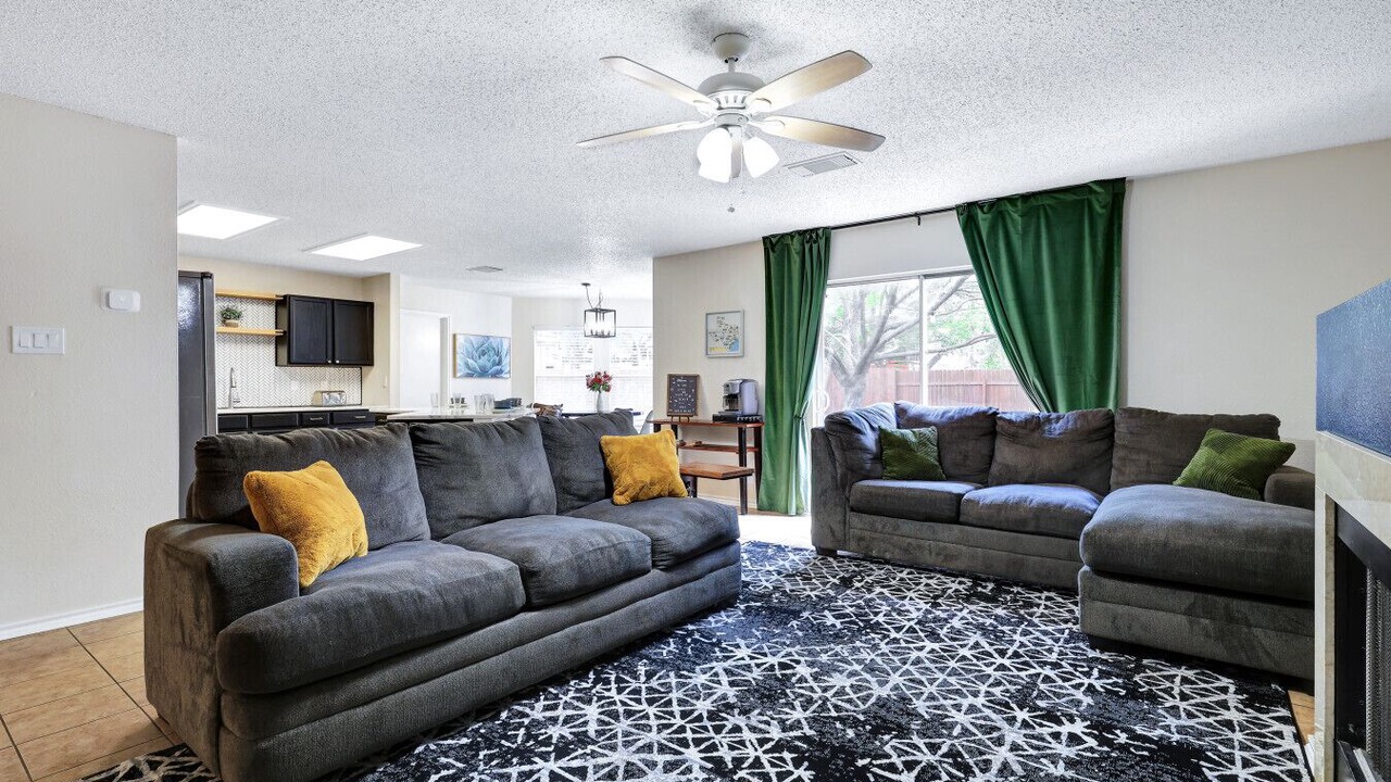 Photo of Livingroom in Braun's Farm