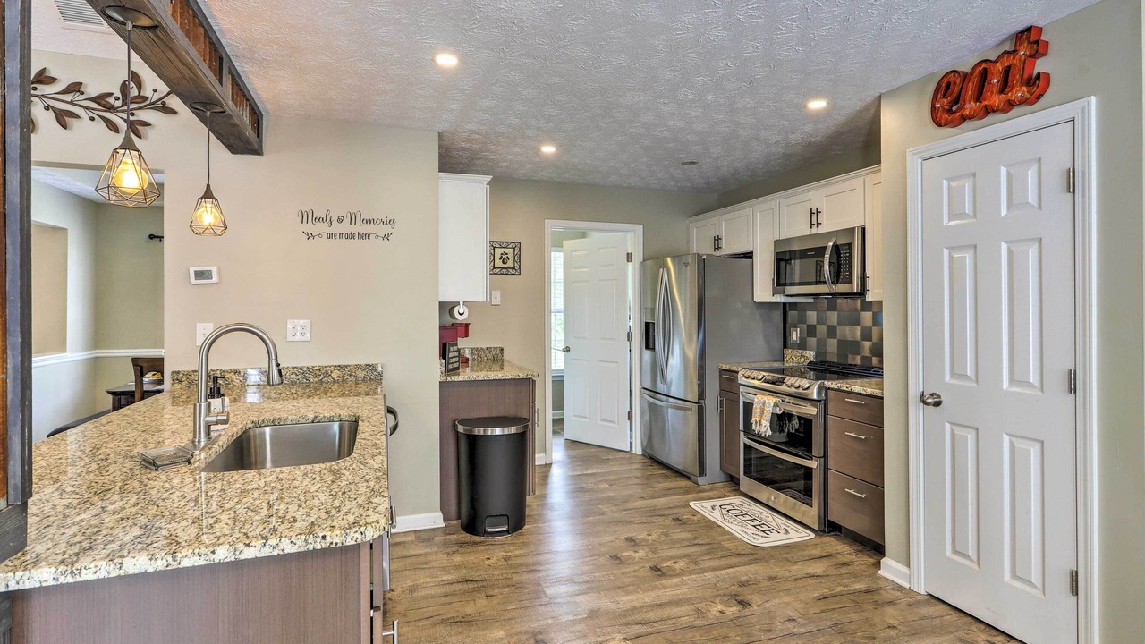 Photo of Others in Oak Hill