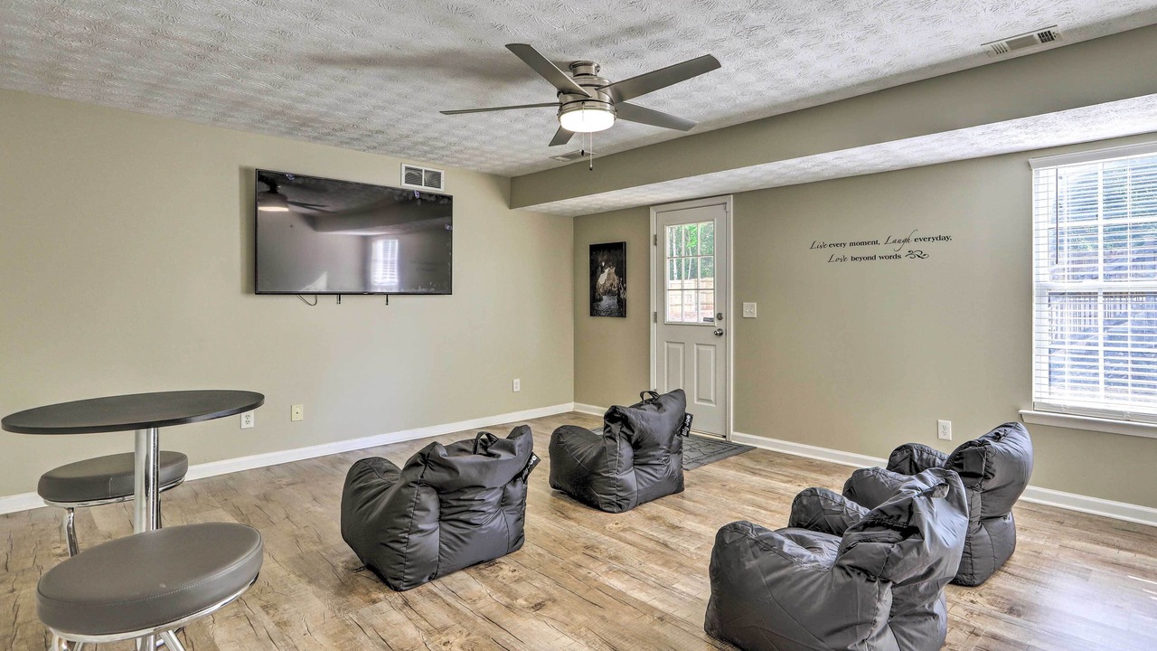 Photo of Bedroom in Oak Hill