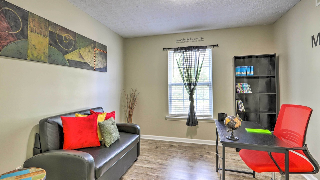 Photo of Others in Oak Hill