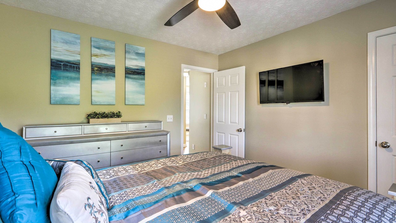 Photo of Others in Oak Hill