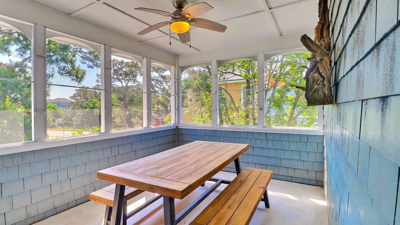 Photo of Outdoor in Monteray Shores