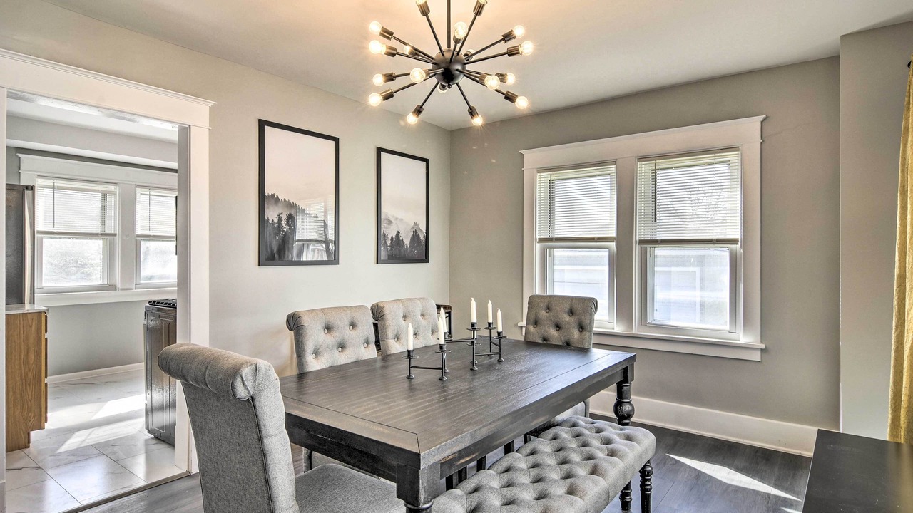Photo of Livingroom in Cheektowaga
