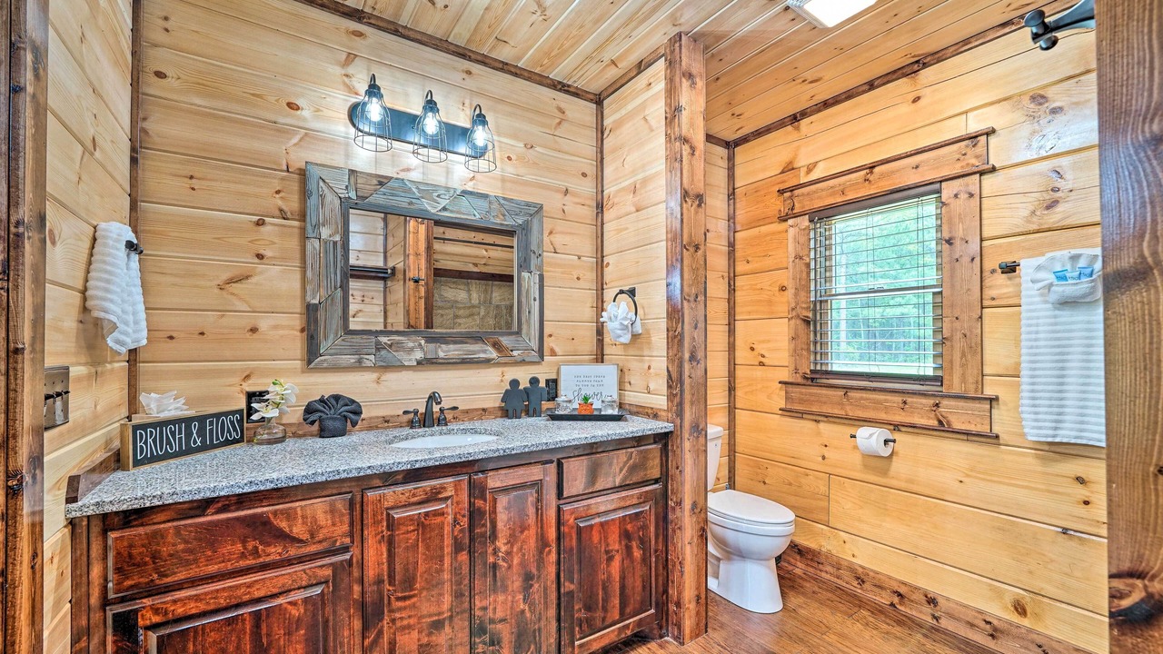 Photo of Bathroom in Golden