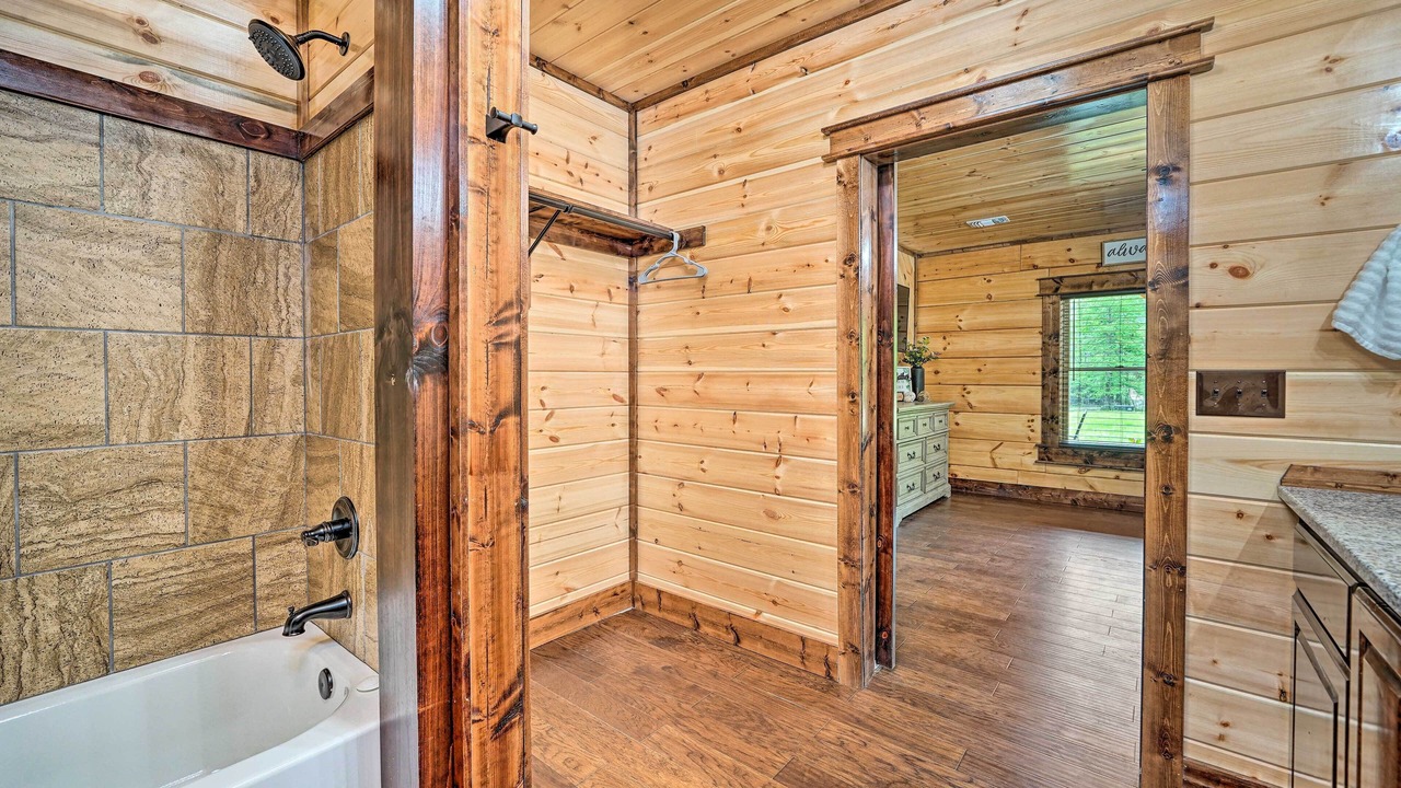 Photo of Bathroom in Golden