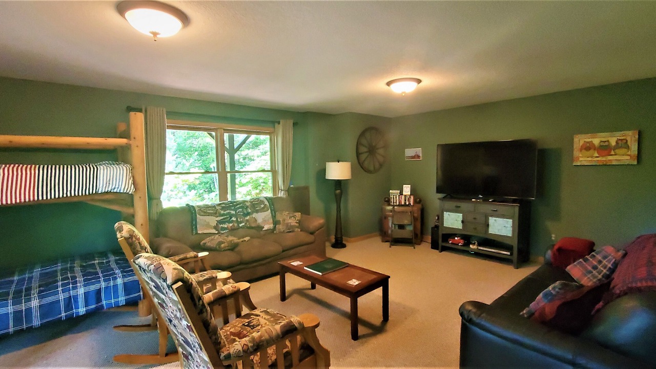 Photo of Livingroom in Tarheel