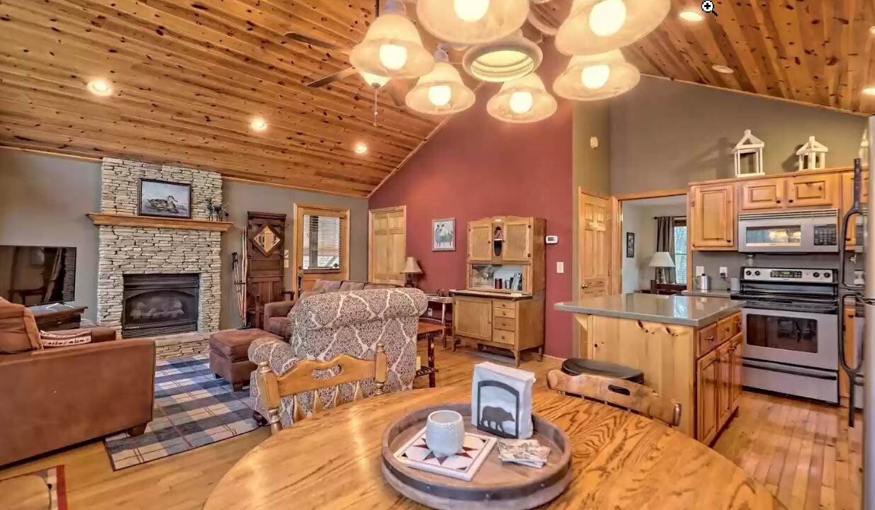 Photo of Livingroom in Tarheel
