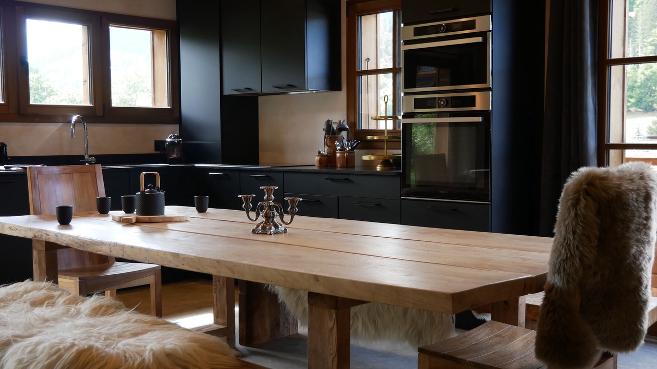 Photo of Kitchen in Demi-Quartier