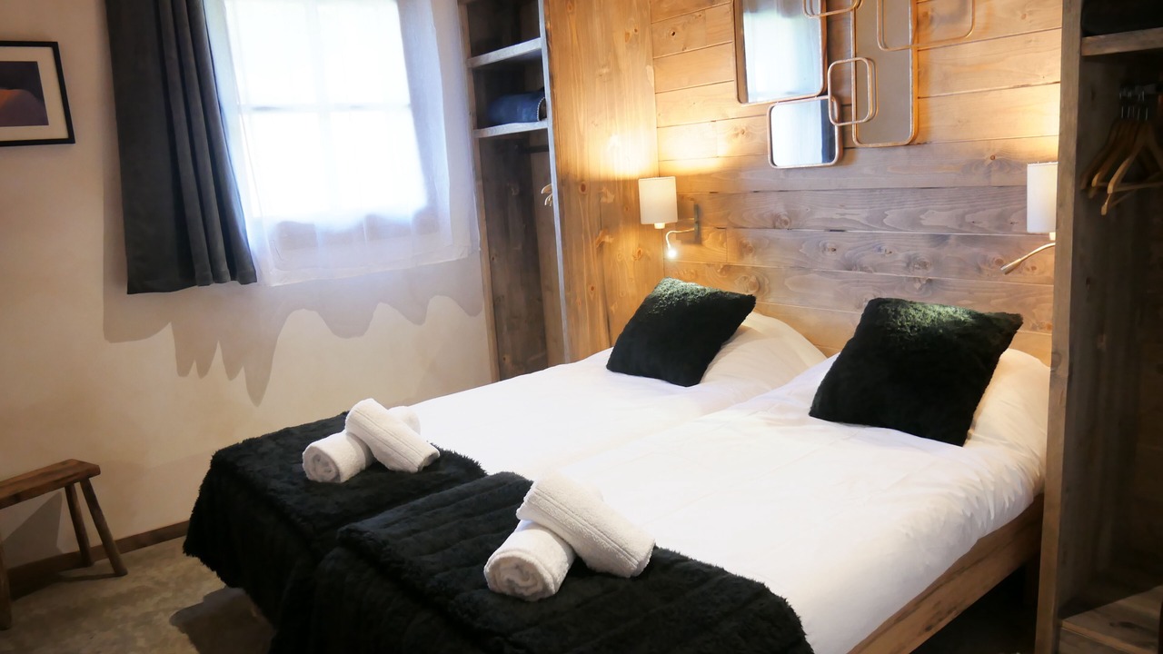 Photo of Bedroom in Demi-Quartier