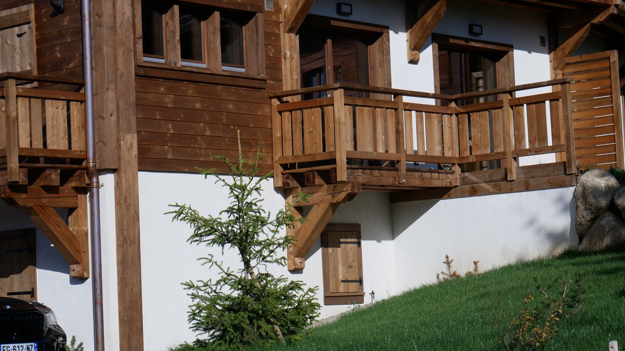 Photo of Outdoor in Demi-Quartier