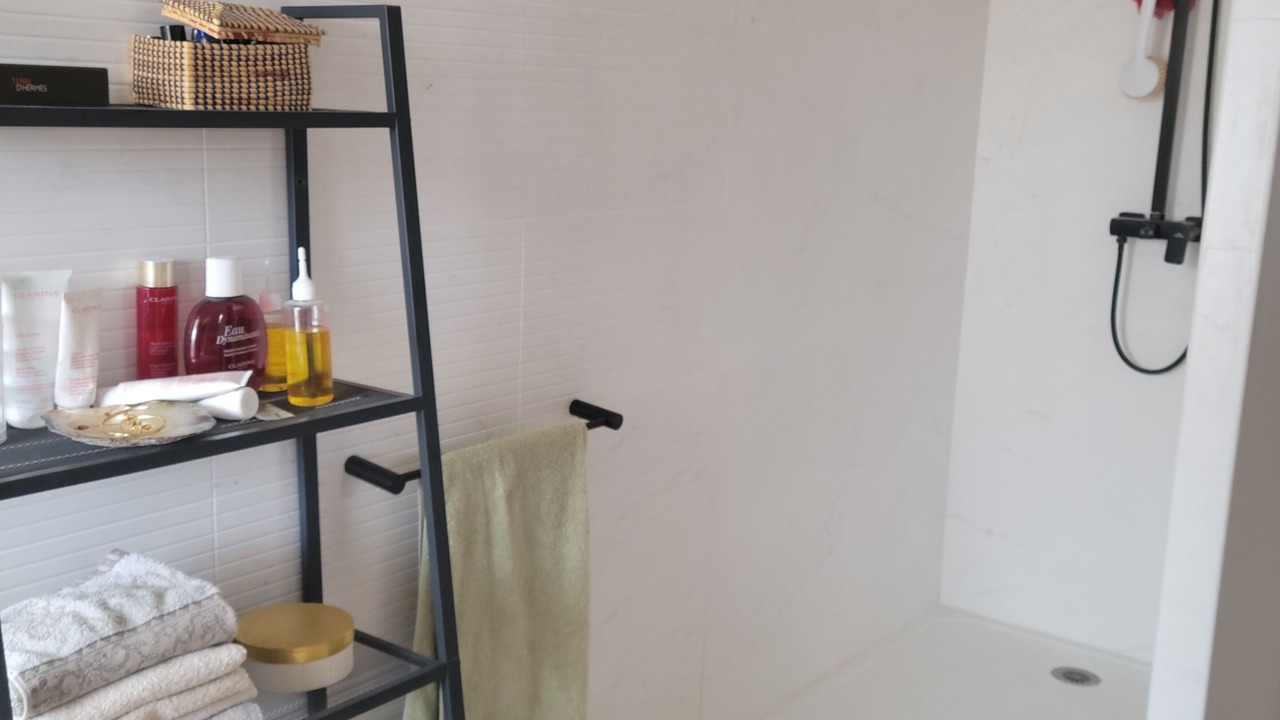 Photo of Bathroom in Lunel