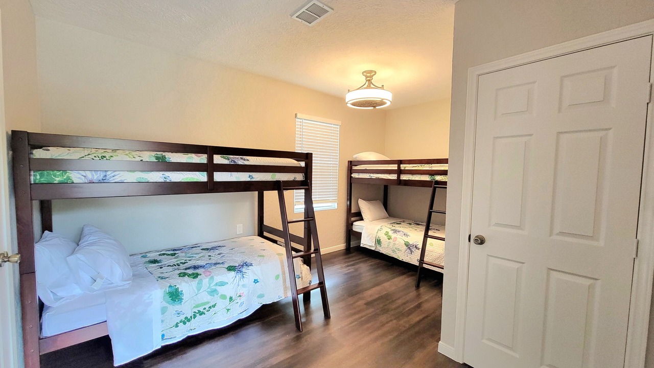 Photo of Bedroom in Walden on Lake Conroe