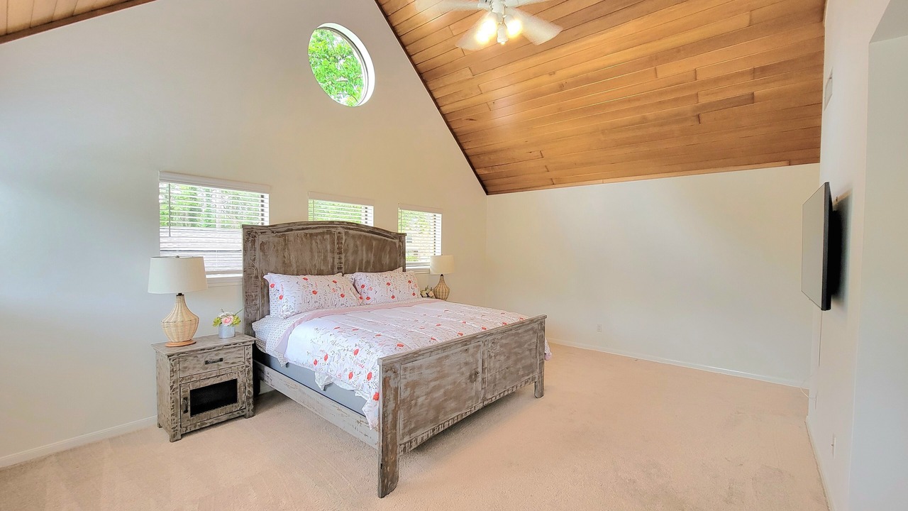 Photo of Bedroom in Walden on Lake Conroe